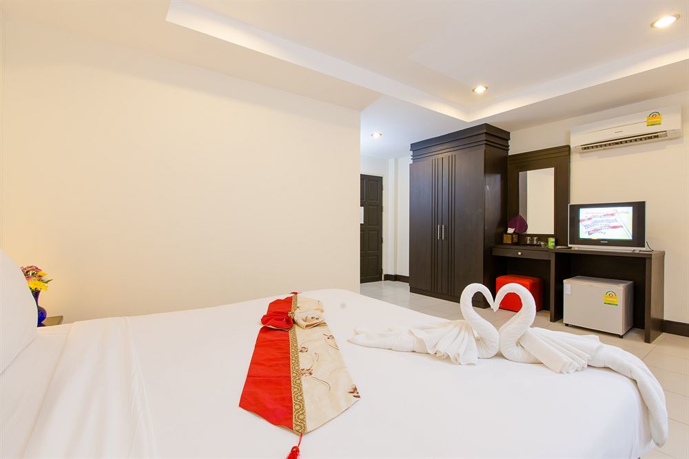 Nirvana Inn Patong Zewnętrze zdjęcie