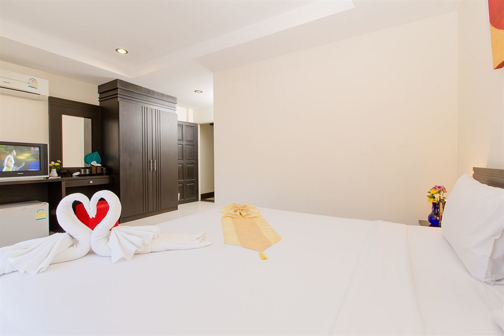 Nirvana Inn Patong Zewnętrze zdjęcie